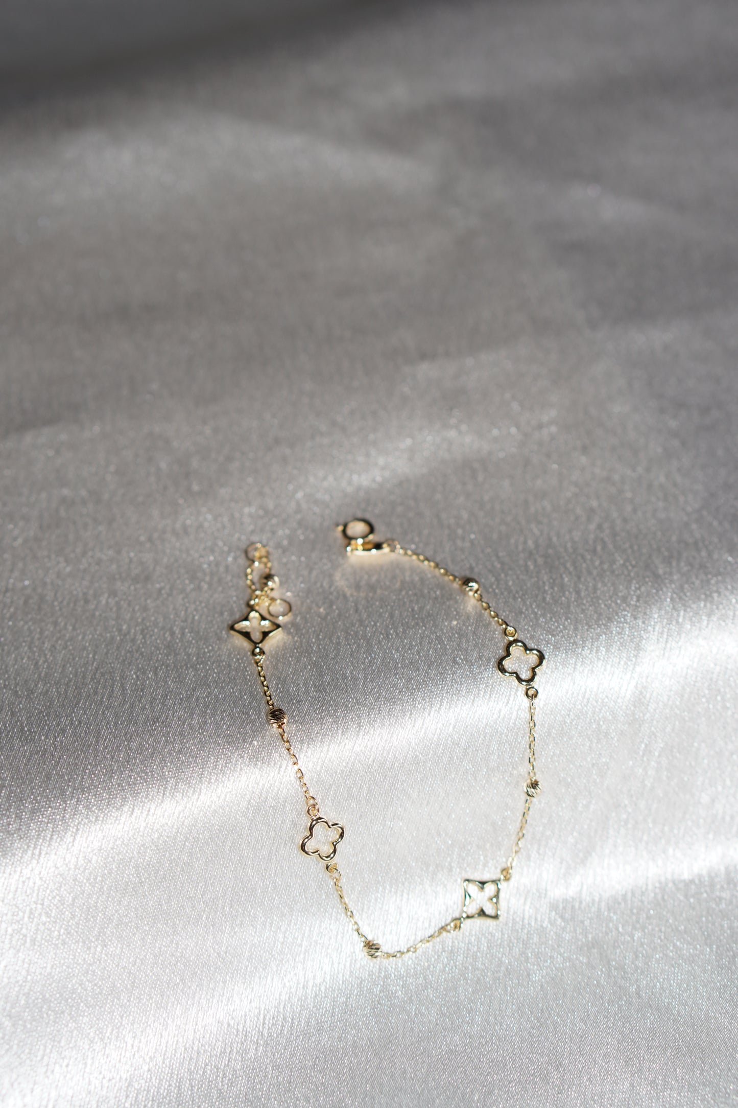 14K Open Clover Station Bracelet