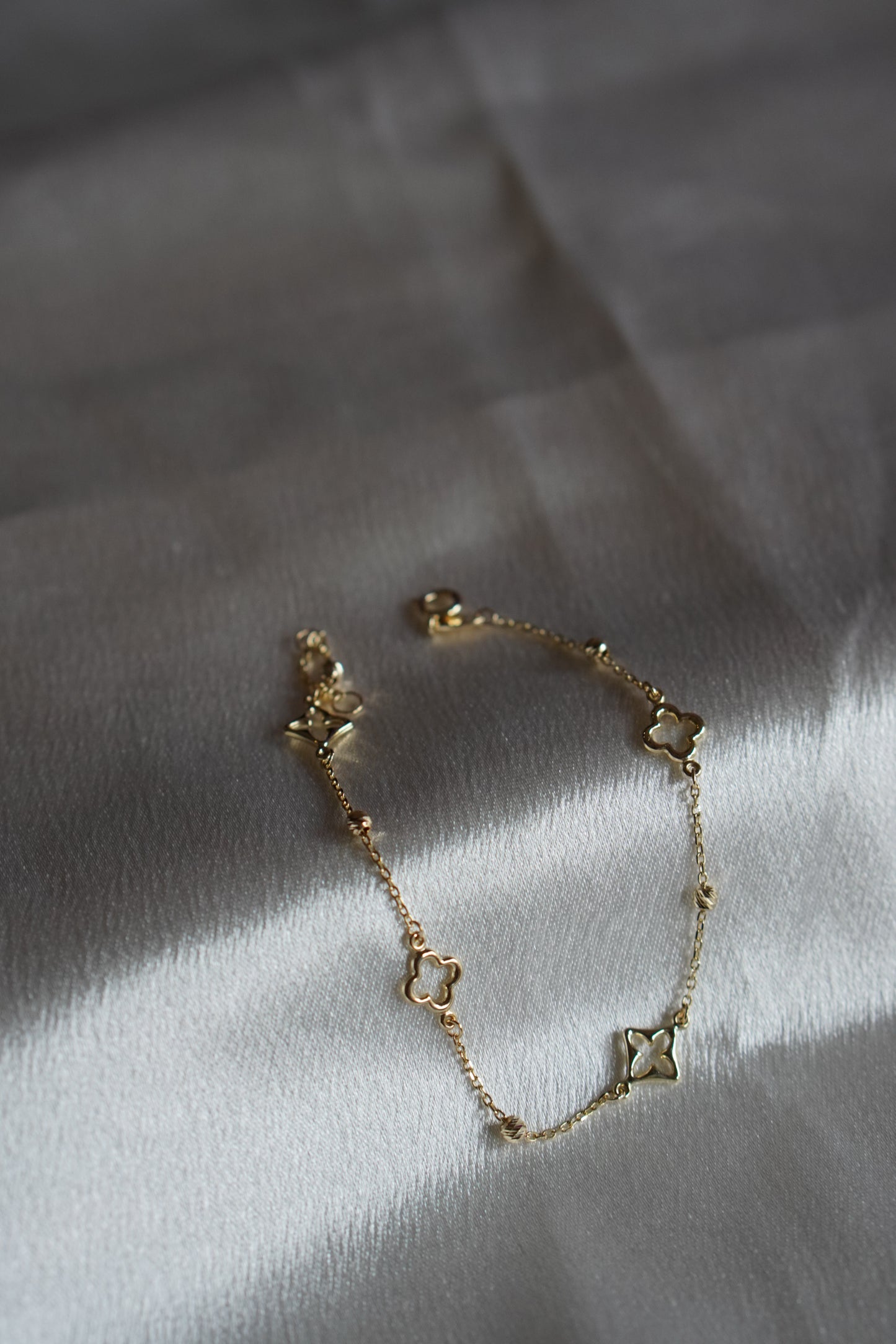 14K Open Clover Station Bracelet