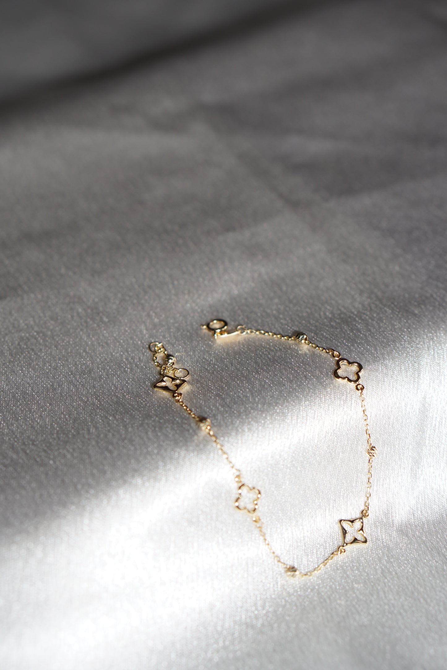 14K Open Clover Station Bracelet